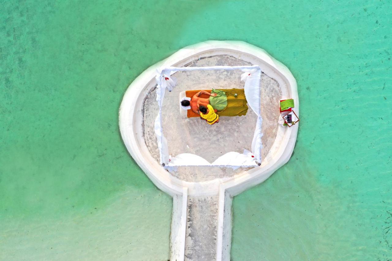 Resort Island 4*