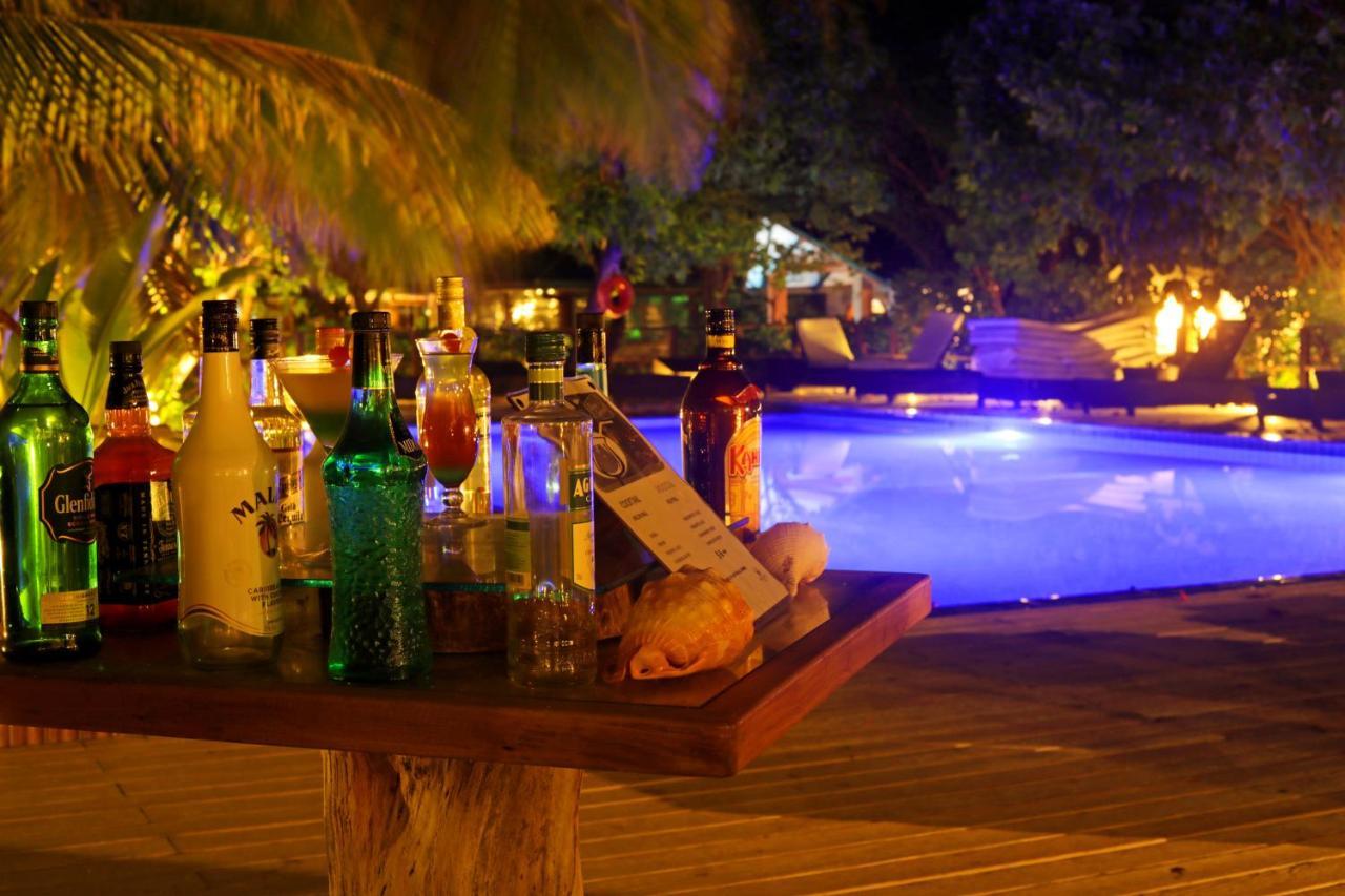 Island Курортний комплекс 4*